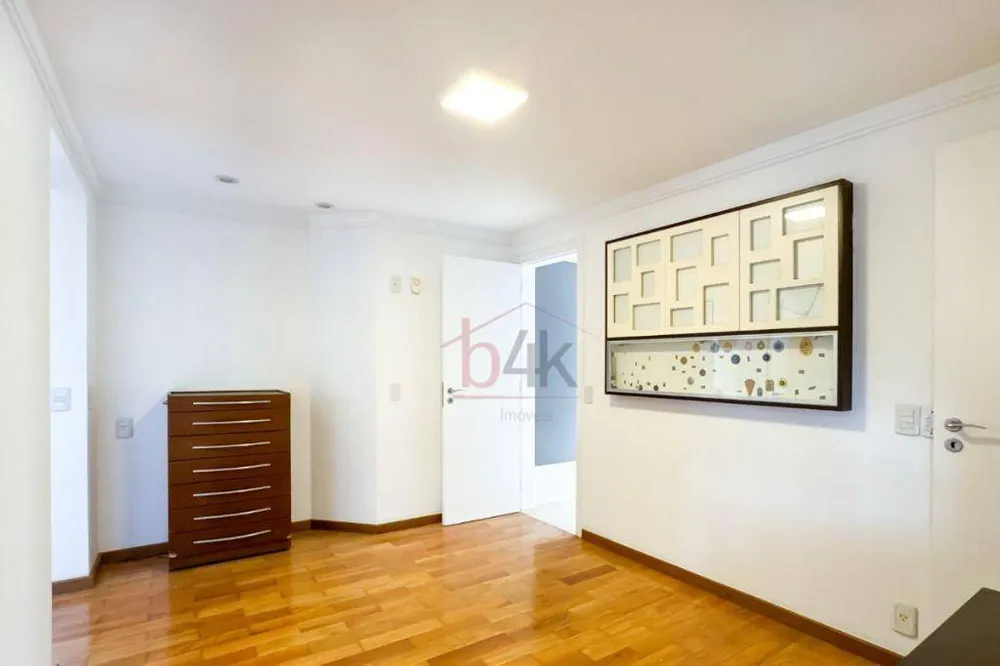 Apartamento, 3 quartos, 198 m² - Foto 4