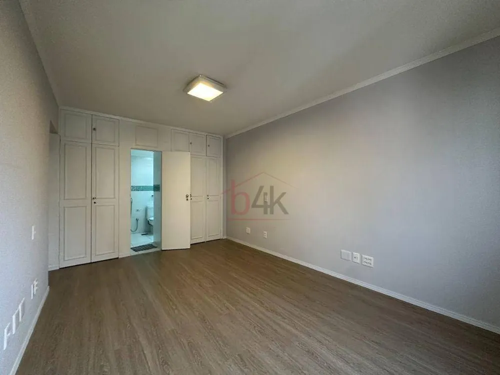 Apartamento, 3 quartos, 128 m² - Foto 1
