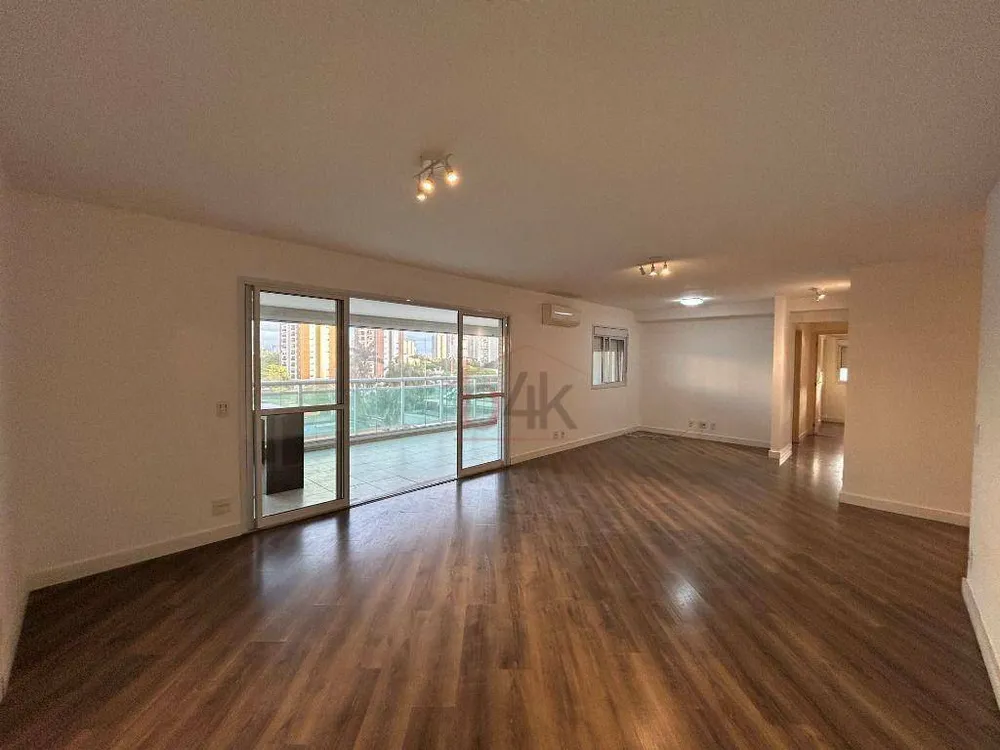 Apartamento, 3 quartos, 138 m² - Foto 2