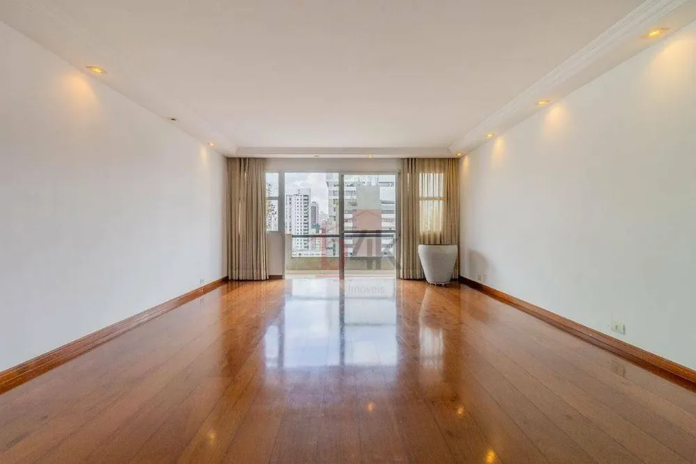 Apartamento, 3 quartos, 236 m² - Foto 2