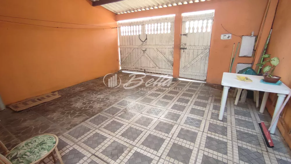 Casa à venda com 2 quartos, 61m² - Foto 2