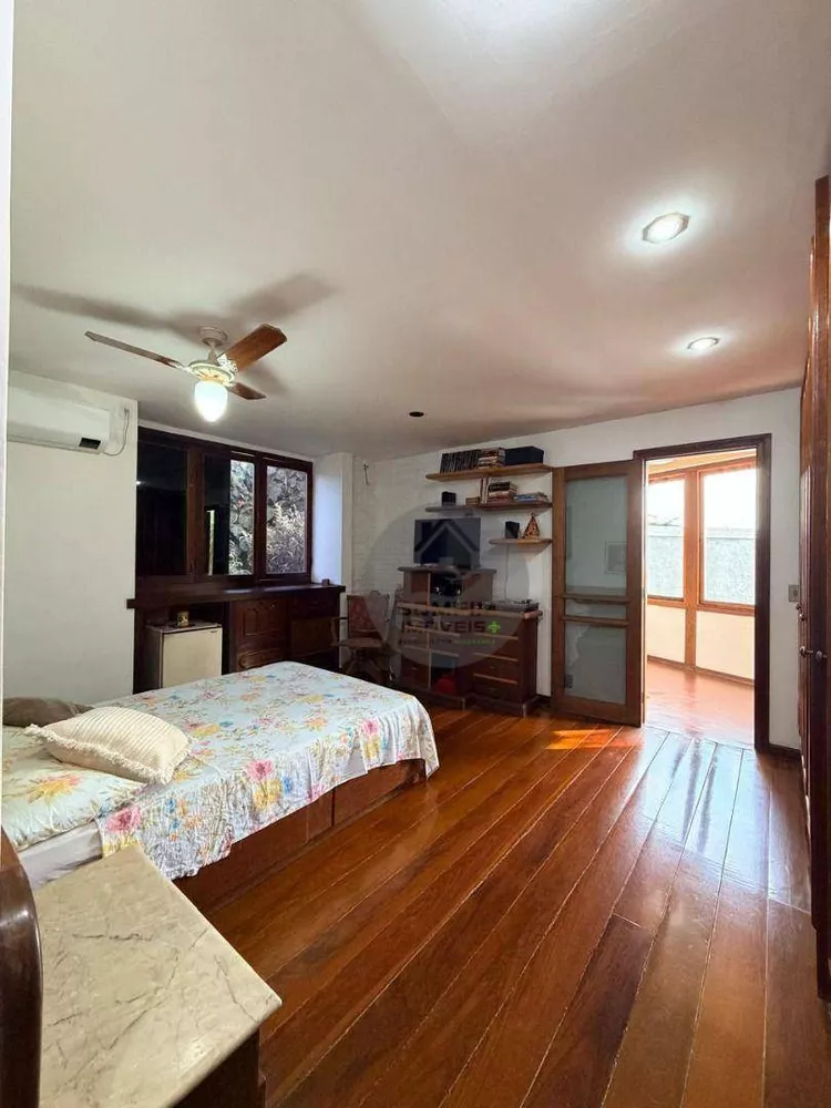 Casa, 4 quartos, 310 m² - Foto 2