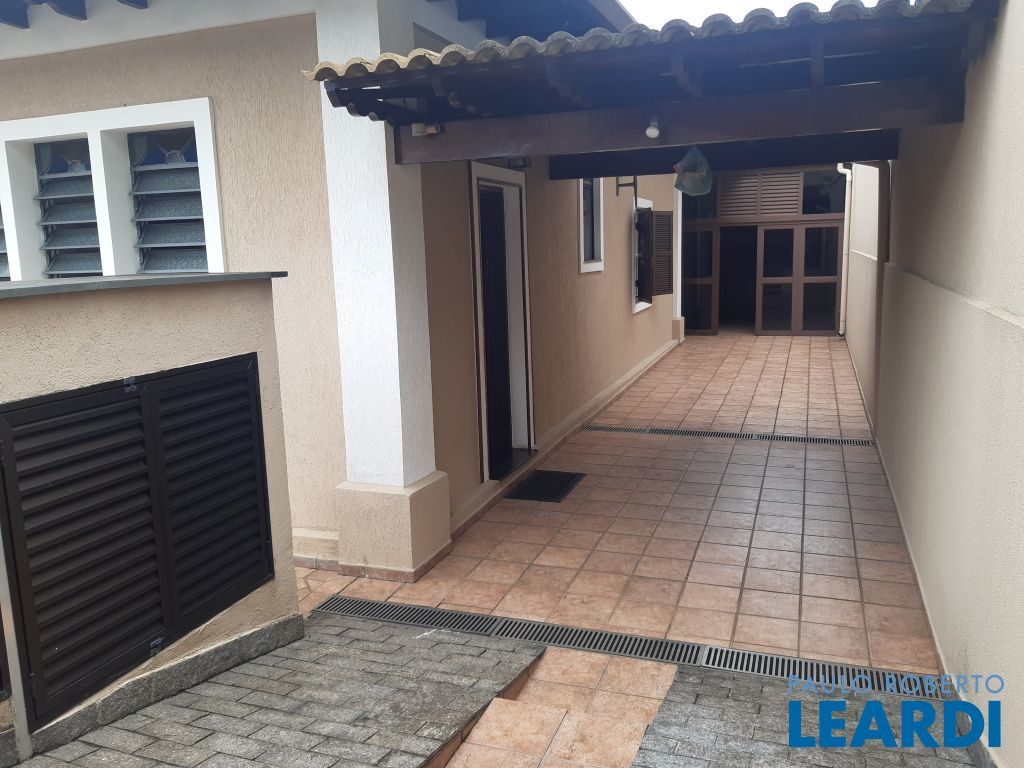 Casa à venda com 3 quartos, 160m² - Foto 10