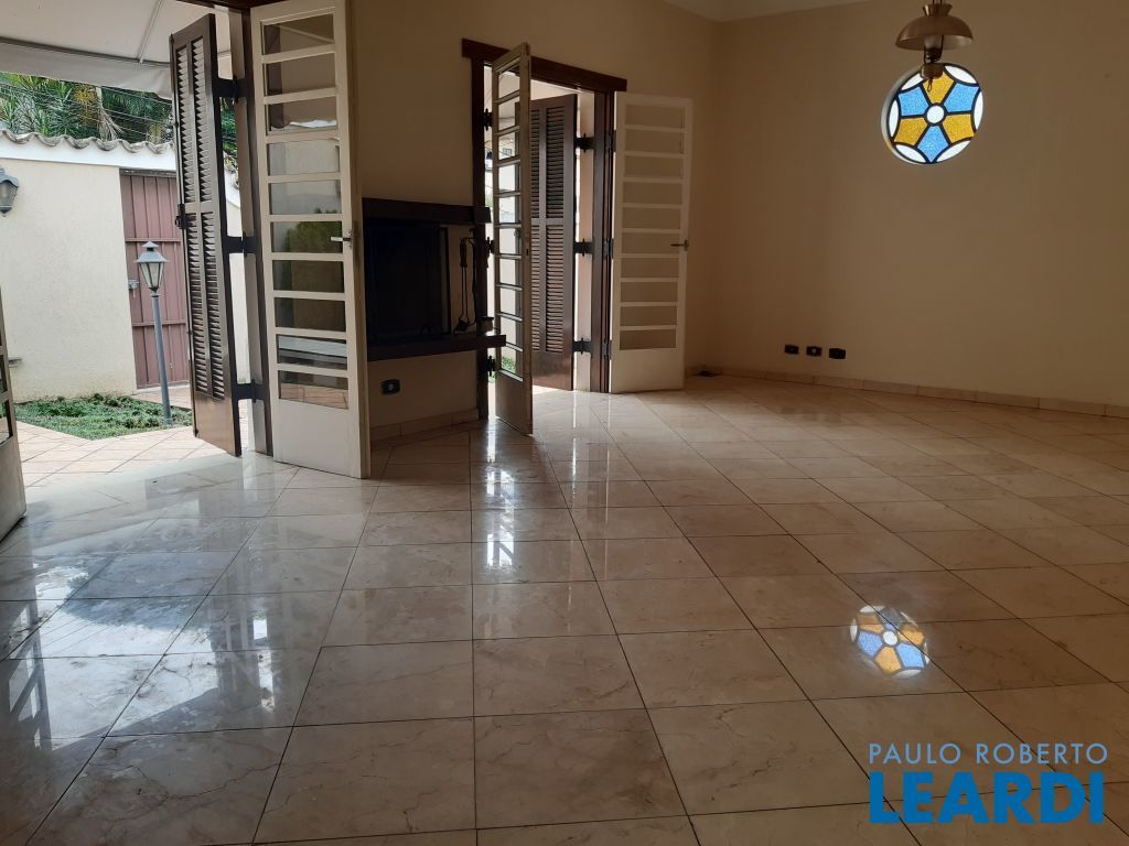 Casa à venda com 3 quartos, 160m² - Foto 16