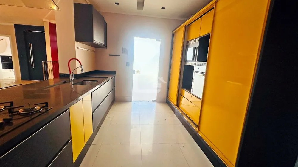 Sobrado, 4 quartos, 652 m² - Foto 4