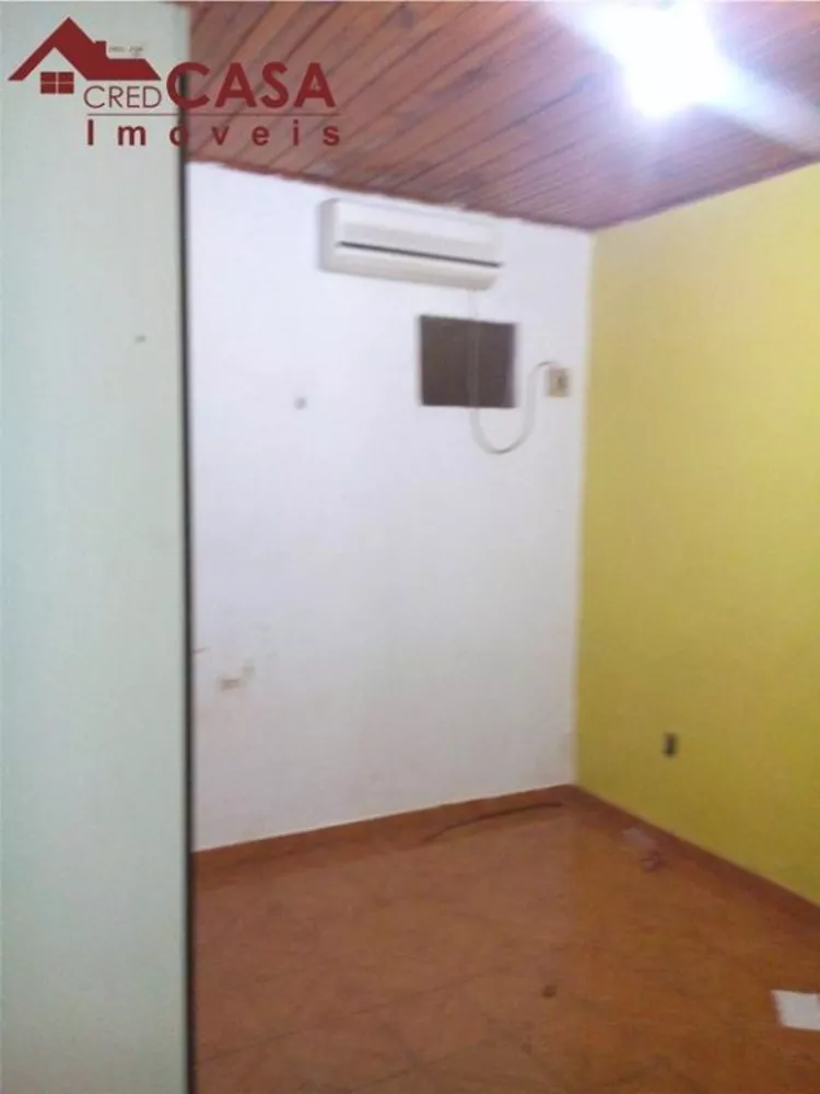 Casa à venda com 2 quartos, 54m² - Foto 2