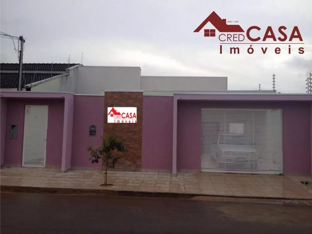 Casa à venda com 3 quartos, 260m² - Foto 1