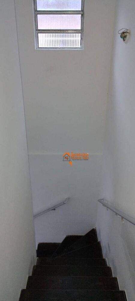 Sobrado à venda com 2 quartos, 60m² - Foto 2