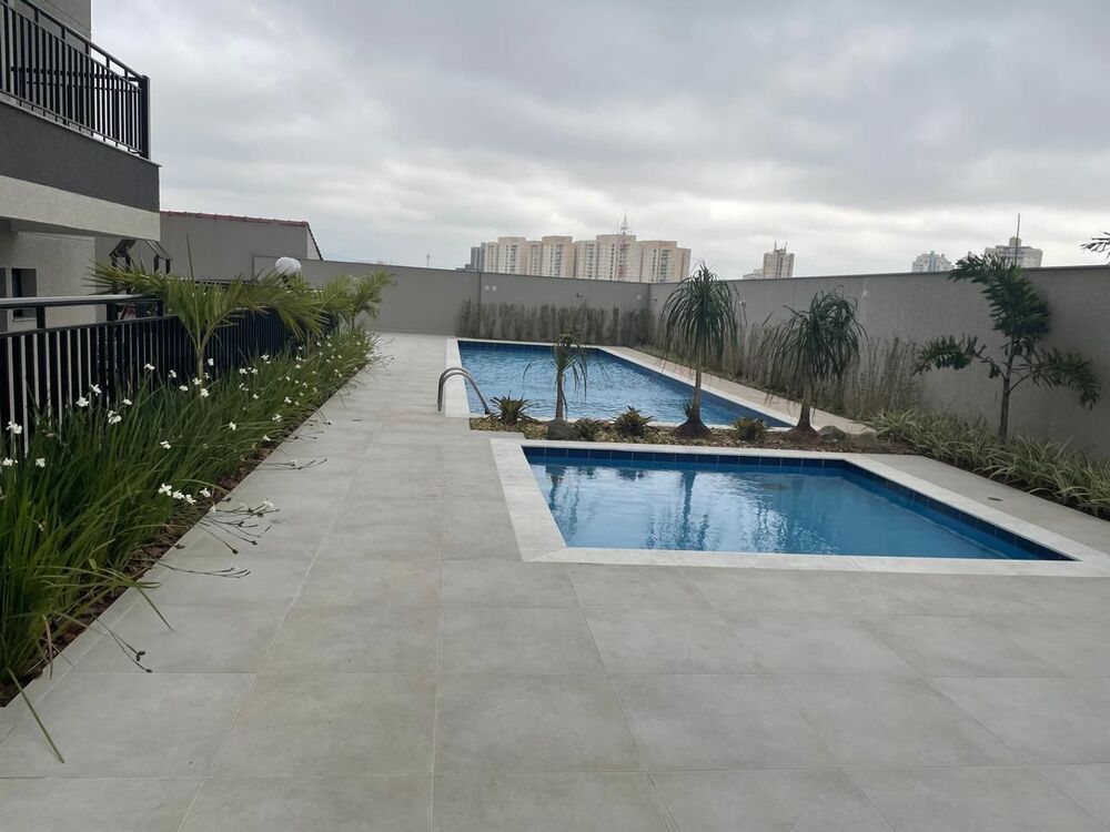 Apartamento à venda com 2 quartos, 65m² - Foto 1