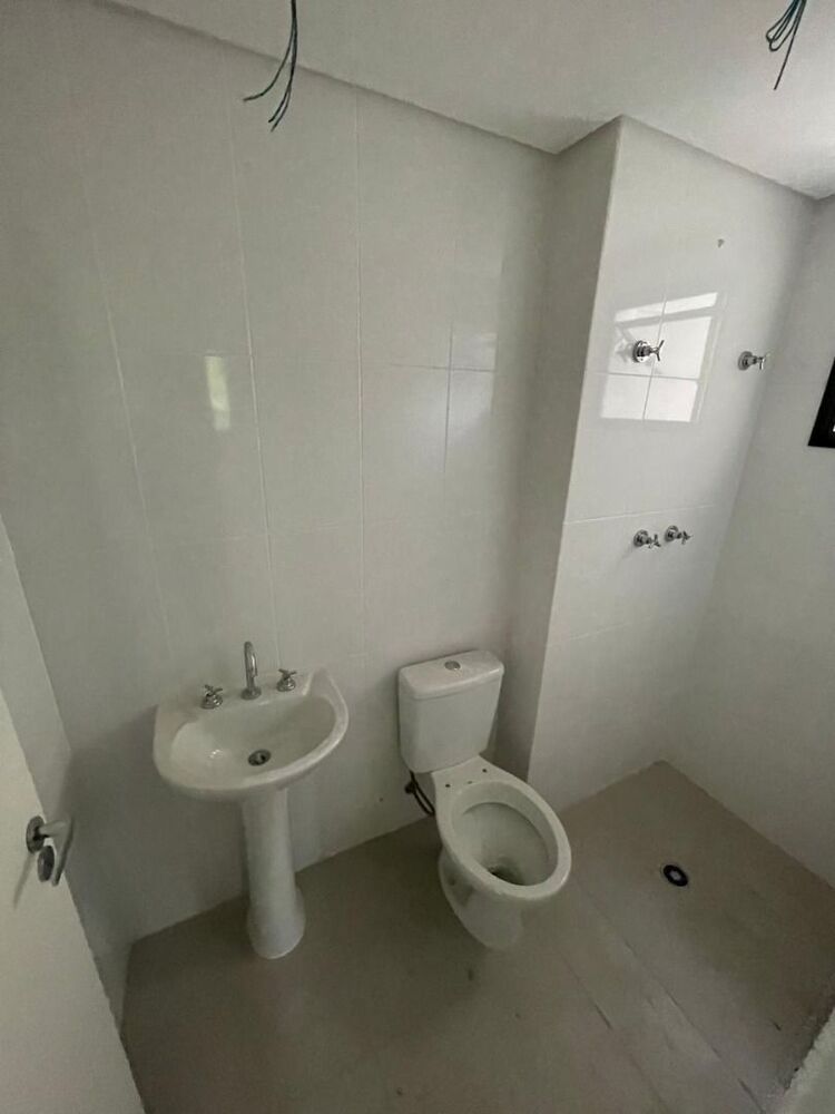 Apartamento à venda com 2 quartos, 65m² - Foto 19