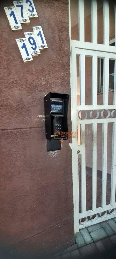 Sobrado à venda com 3 quartos, 300m² - Foto 1