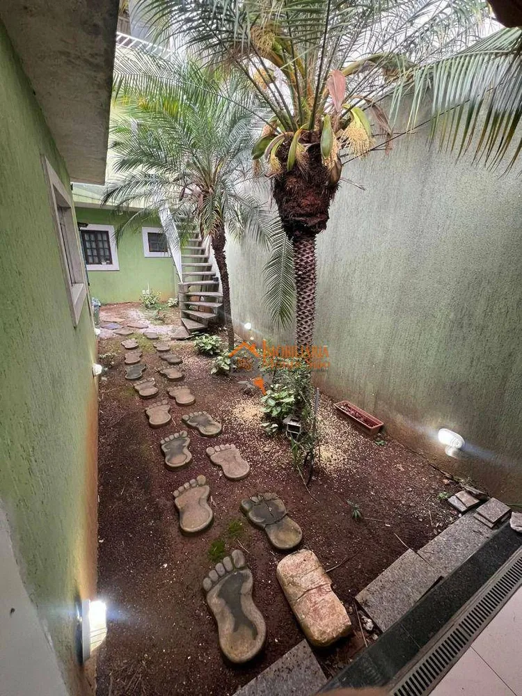 Casa, 4 quartos, 240 m² - Foto 22