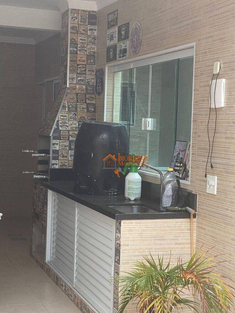 Sobrado à venda com 2 quartos, 220m² - Foto 4