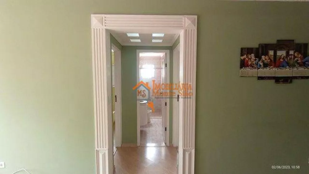 Apartamento à venda com 2 quartos, 70m² - Foto 2