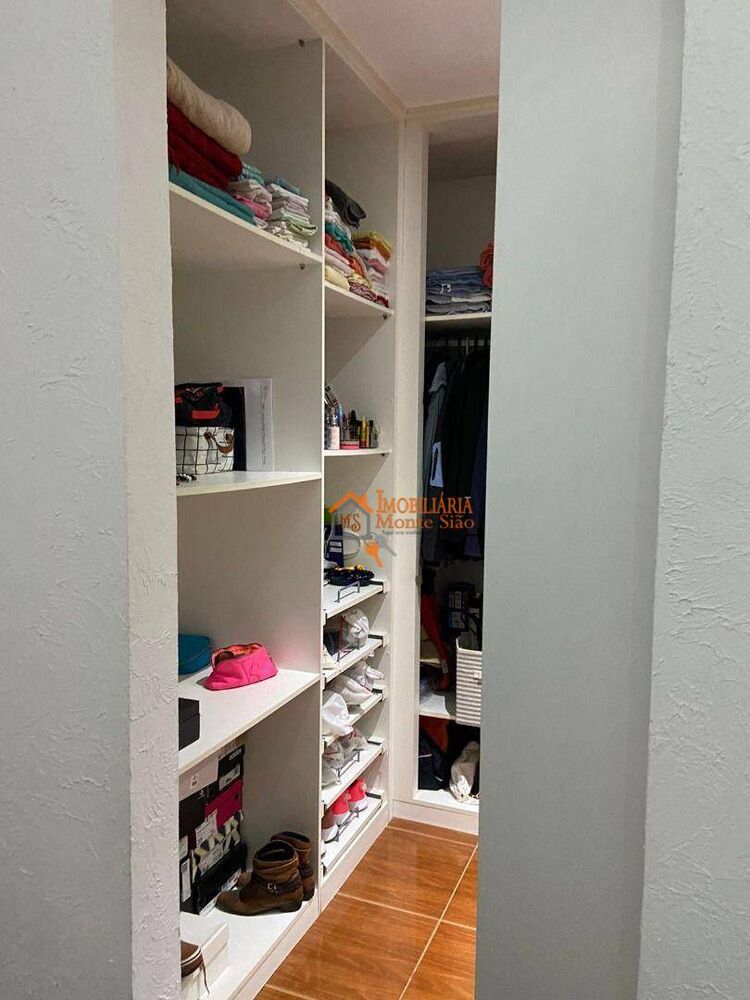 Sobrado, 3 quartos, 228 m² - Foto 1