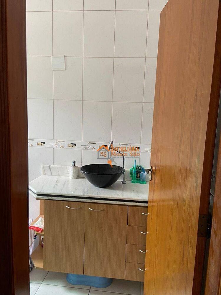 Sobrado, 3 quartos, 228 m² - Foto 2