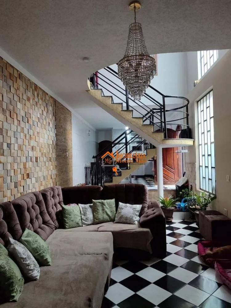 Sobrado, 3 quartos, 213 m² - Foto 1
