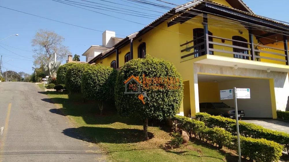 Casa de Condomínio à venda com 3 quartos, 193m² - Foto 1