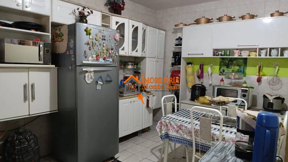 Sobrado, 6 quartos, 280 m² - Foto 2