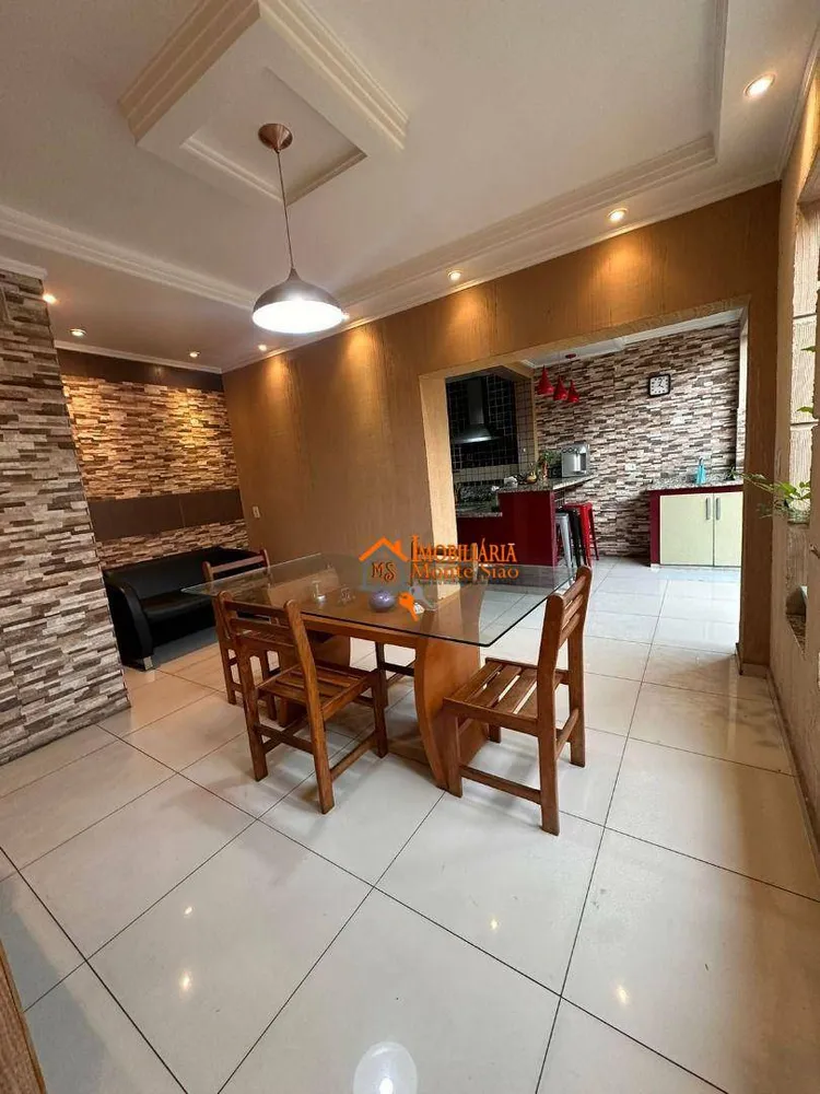 Sobrado, 3 quartos, 238 m² - Foto 2
