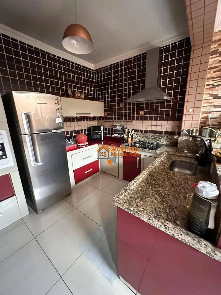 Sobrado, 3 quartos, 238 m² - Foto 3