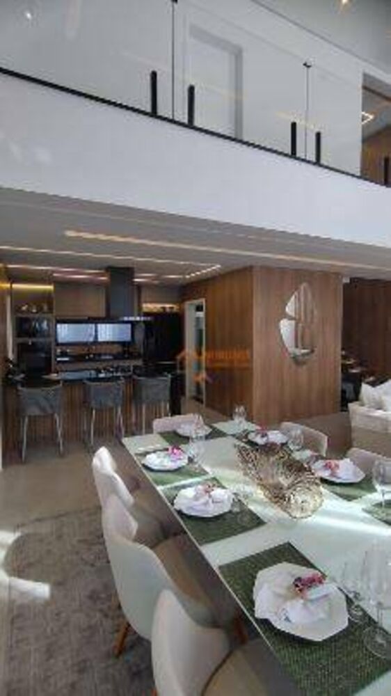 Sobrado, 3 quartos, 330 m² - Foto 2
