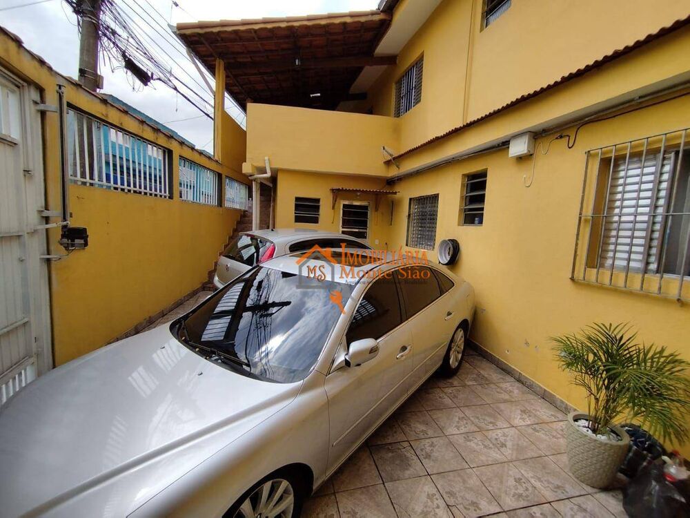 Casa à venda com 4 quartos, 200m² - Foto 2