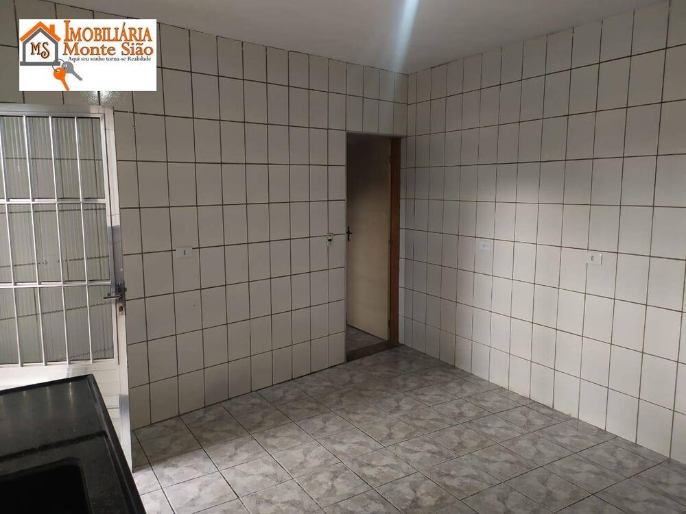 Casa à venda com 4 quartos, 200m² - Foto 3