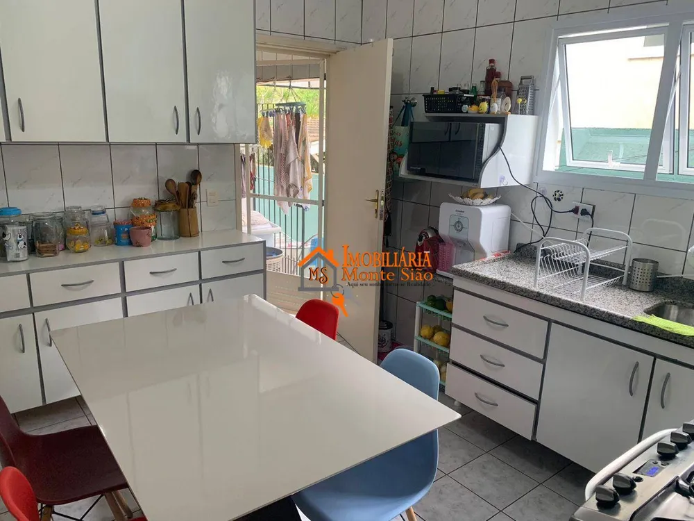Casa, 3 quartos, 178 m² - Foto 4