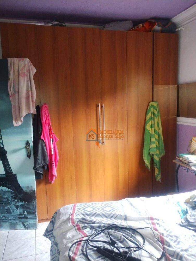 Sobrado à venda com 5 quartos, 270m² - Foto 1