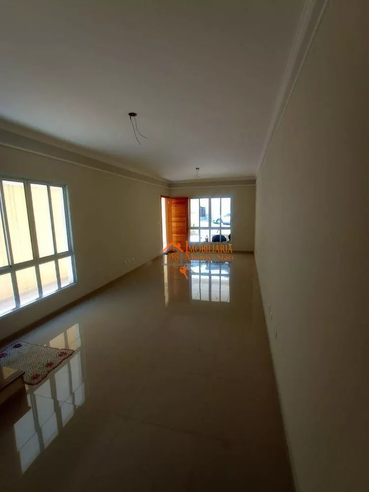 Sobrado à venda com 3 quartos, 136m² - Foto 2