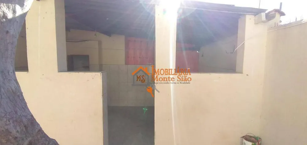 Casa, 6 quartos, 245 m² - Foto 1