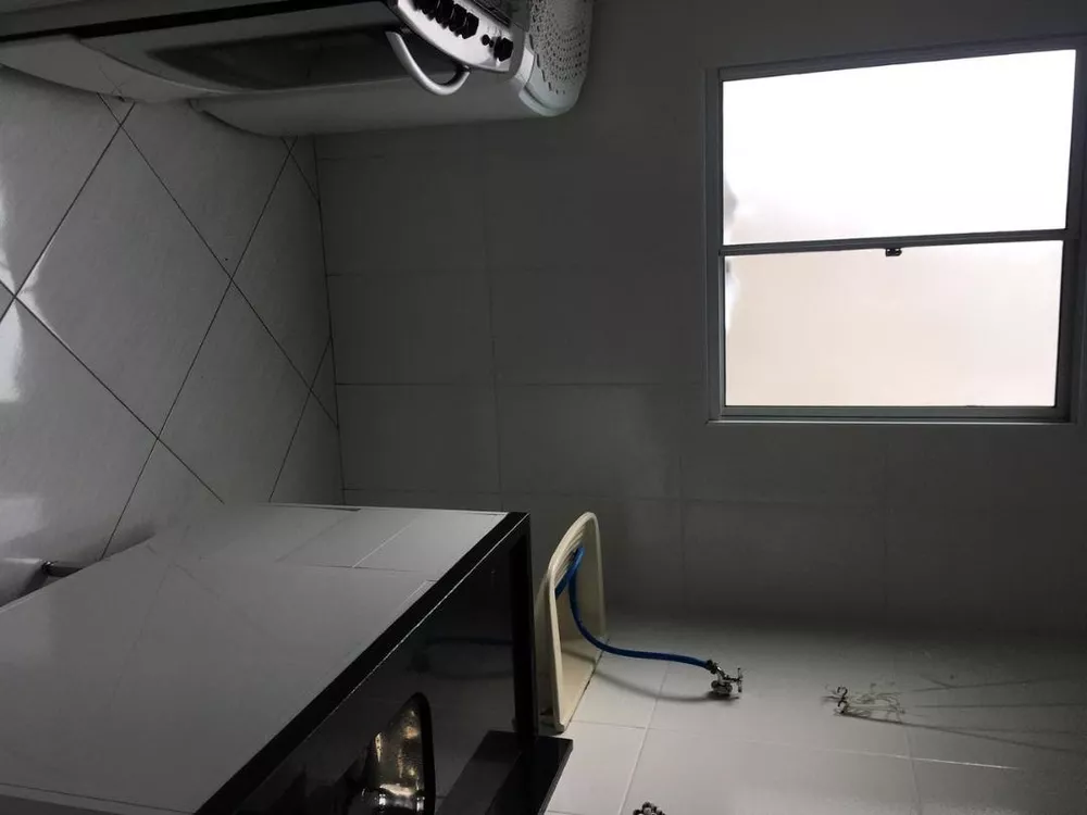 Apartamento à venda com 2 quartos, 43m² - Foto 3