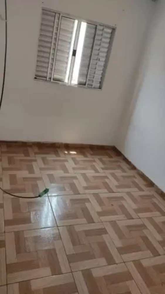 Sobrado à venda com 5 quartos, 125m² - Foto 1