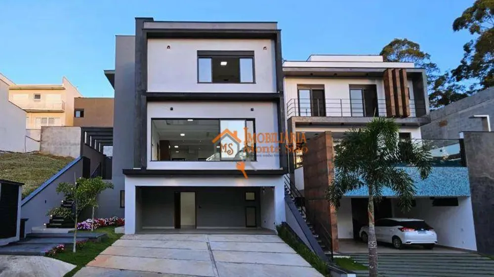 Sobrado, 3 quartos, 240 m² - Foto 1