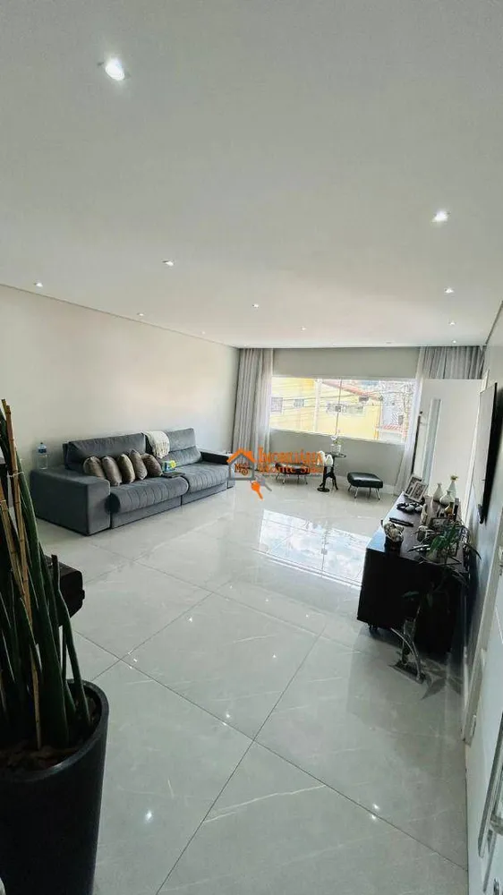 Sobrado, 3 quartos, 222 m² - Foto 1