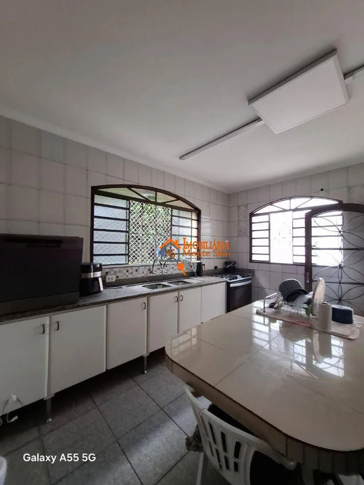 Sobrado, 3 quartos, 188 m² - Foto 1