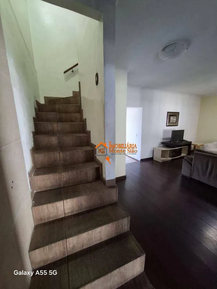 Sobrado, 4 quartos, 238 m² - Foto 1