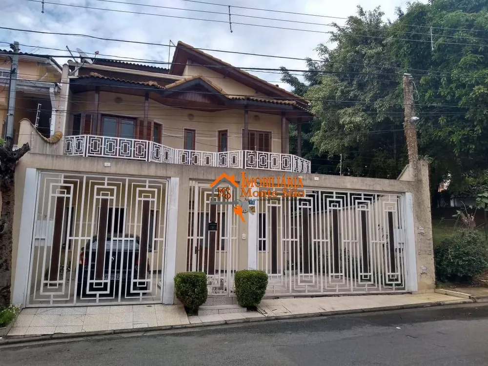 Sobrado, 3 quartos, 305 m² - Foto 1