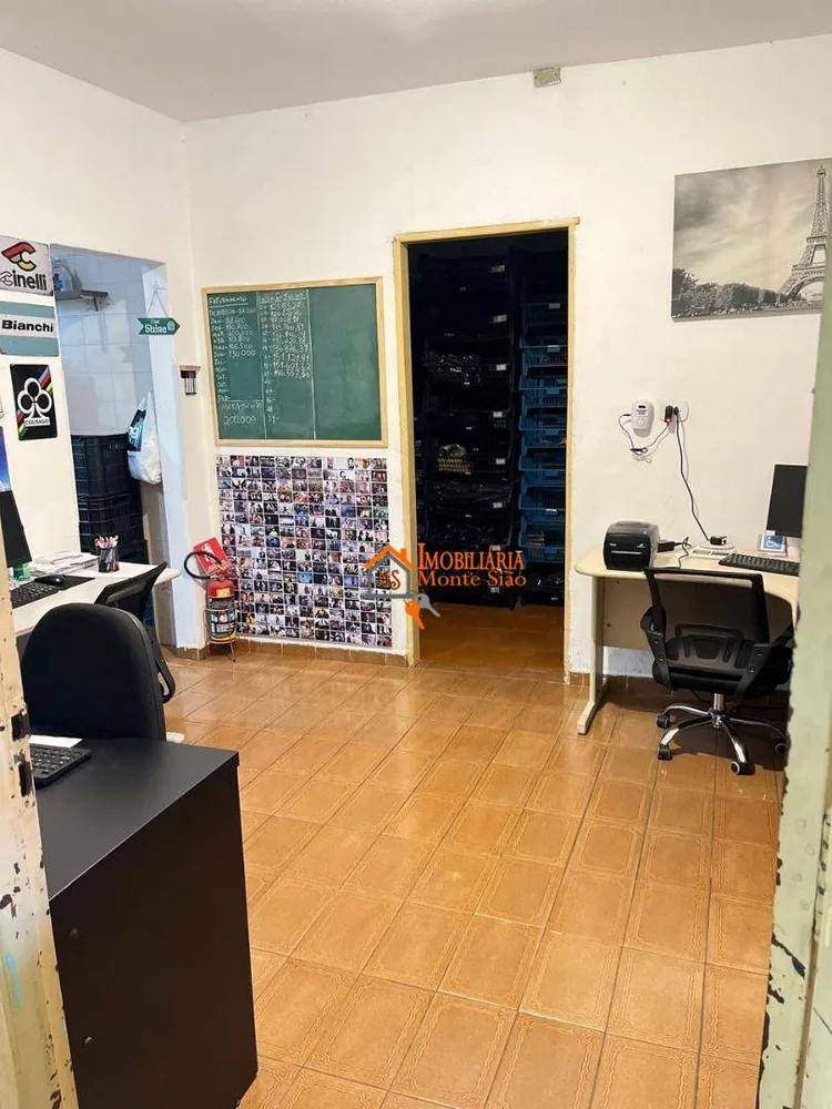 Casa, 3 quartos, 250 m² - Foto 10