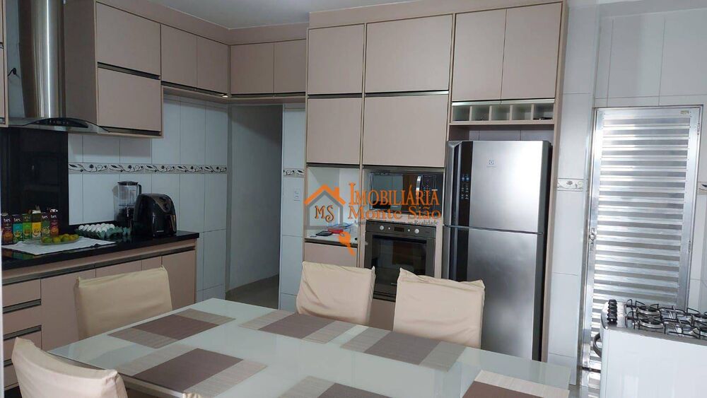 Sobrado, 4 quartos, 250 m² - Foto 1