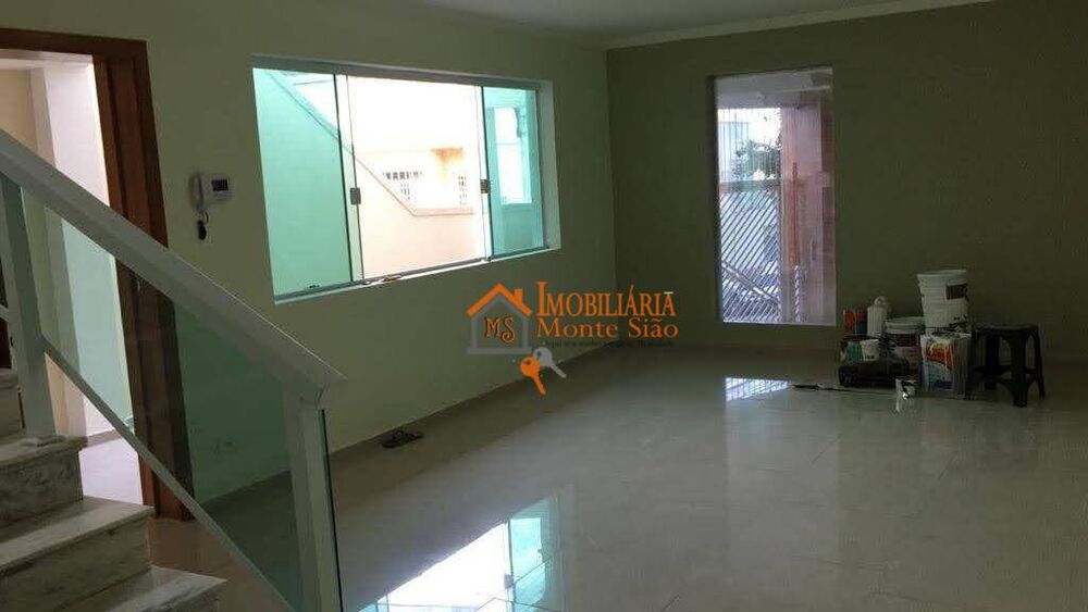 Sobrado à venda com 4 quartos, 200m² - Foto 2