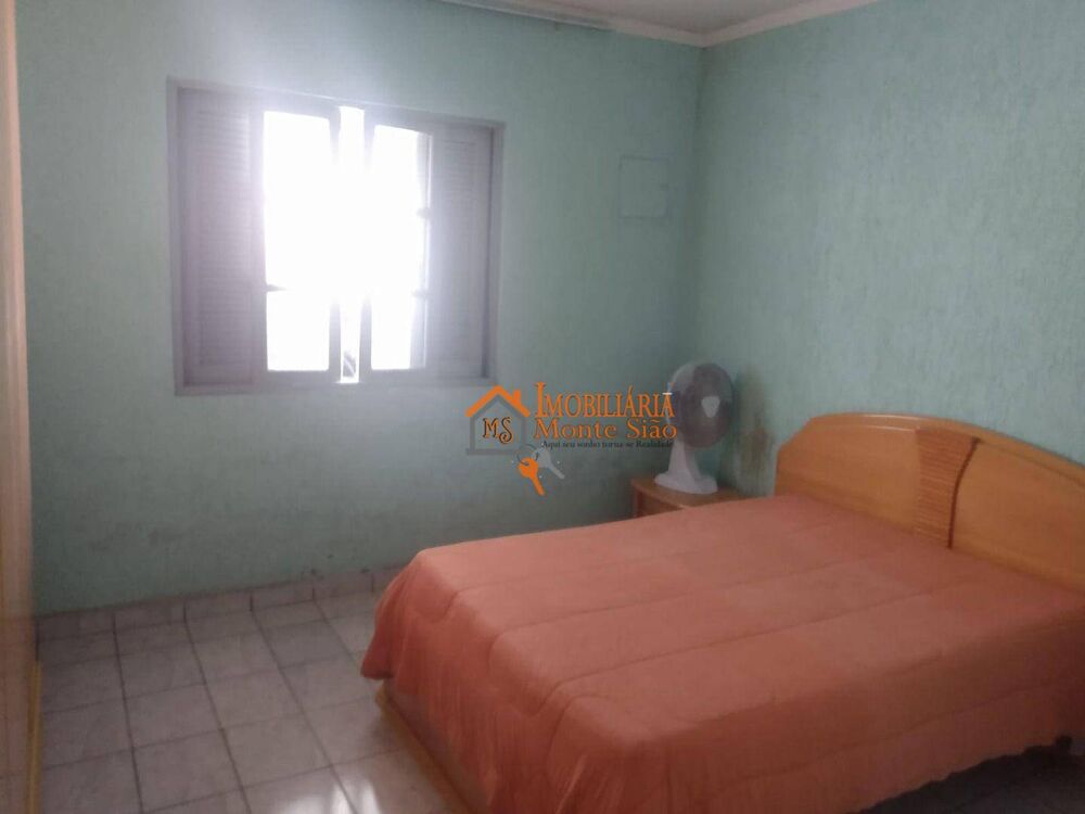 Casa à venda com 3 quartos, 220m² - Foto 3