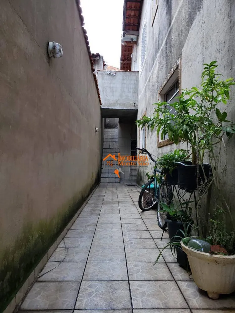 Sobrado, 4 quartos, 240 m² - Foto 2