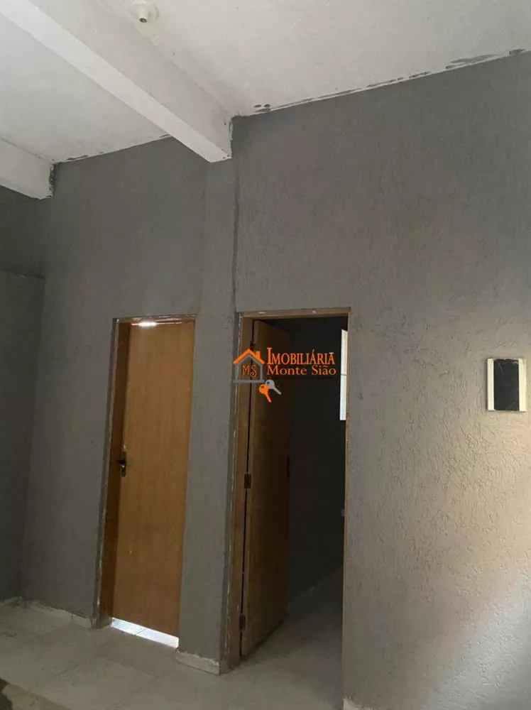 Casa à venda com 5 quartos, 150m² - Foto 1