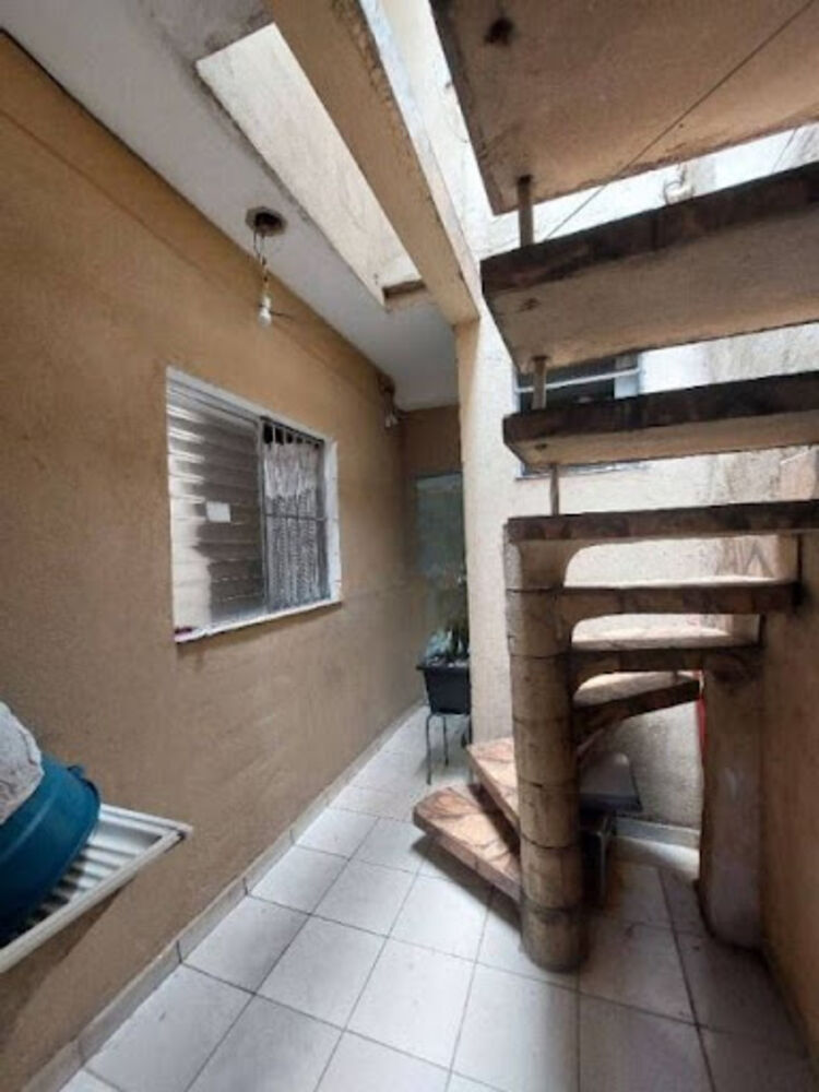 Sobrado à venda com 10 quartos, 300m² - Foto 14