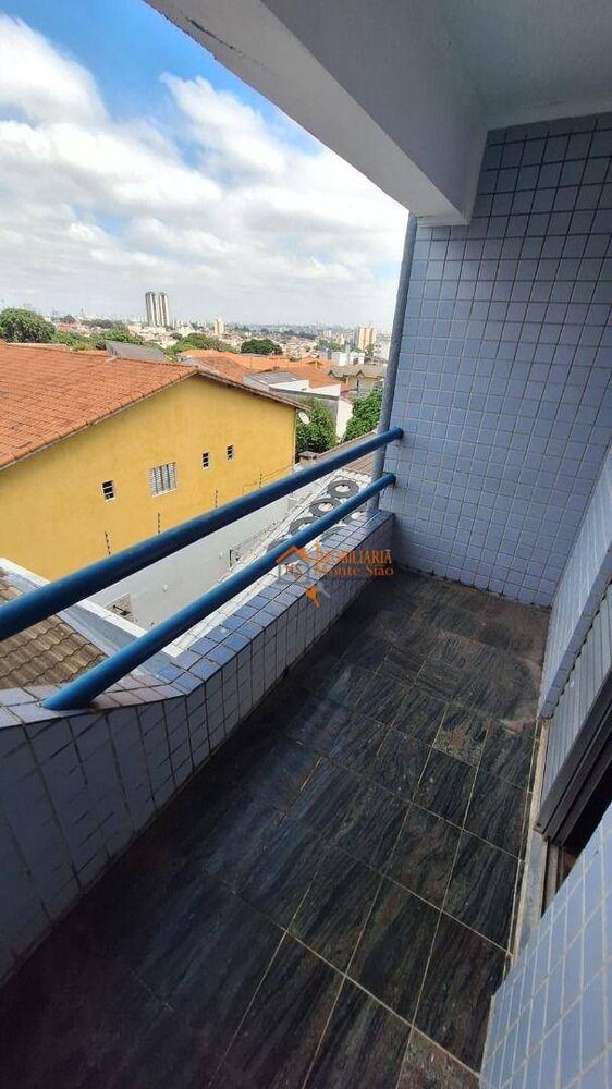 Apartamento para alugar com 3 quartos, 200m² - Foto 4
