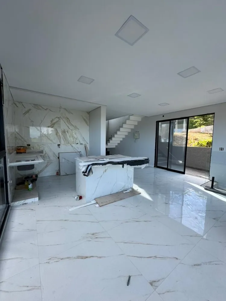 Sobrado, 3 quartos, 230 m² - Foto 2