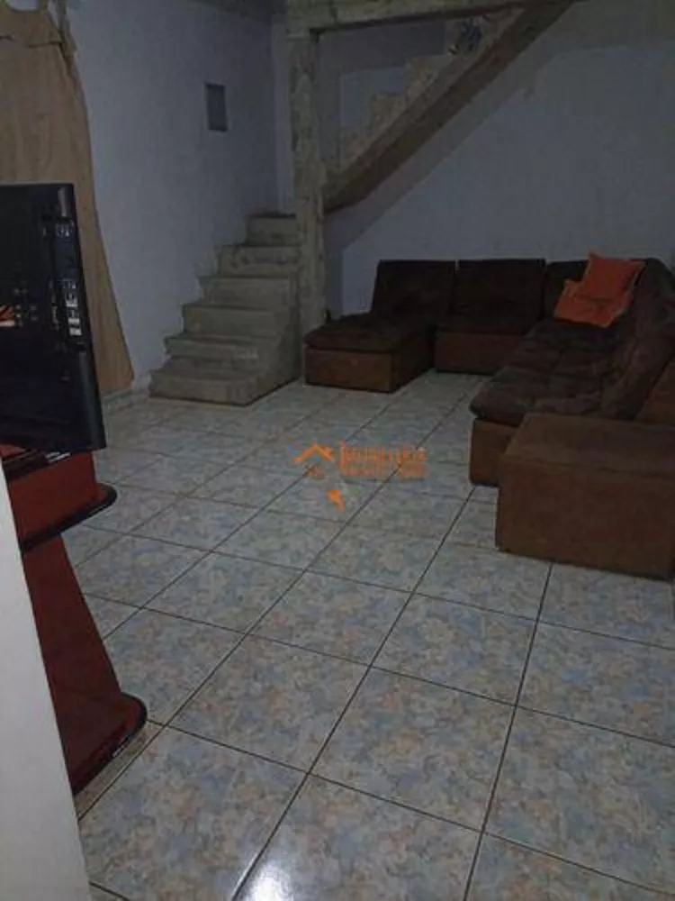 Sobrado à venda com 3 quartos, 200m² - Foto 1