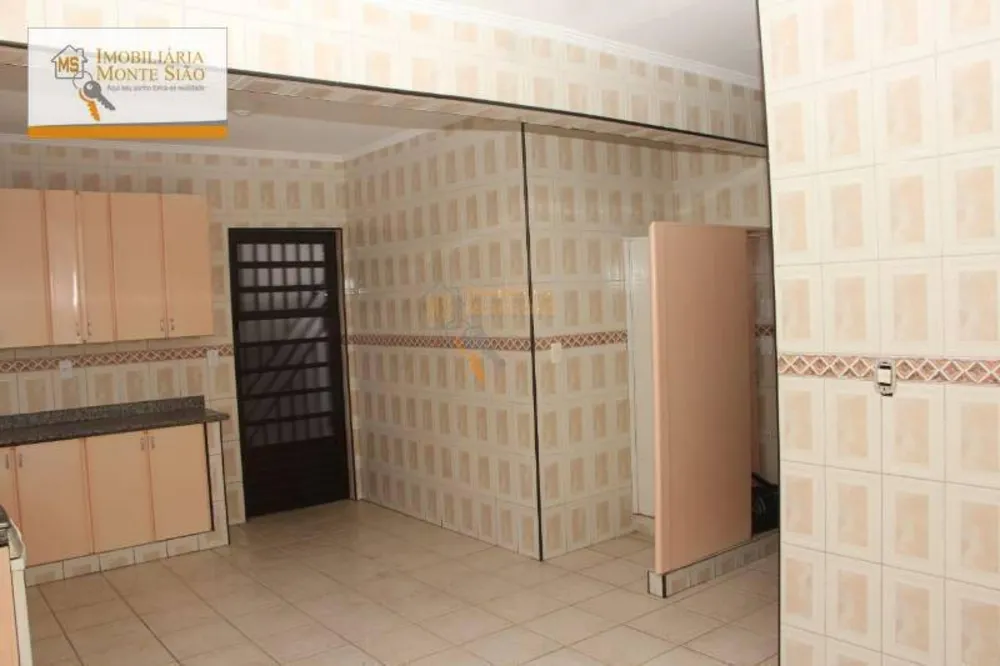 Casa, 3 quartos, 168 m² - Foto 11